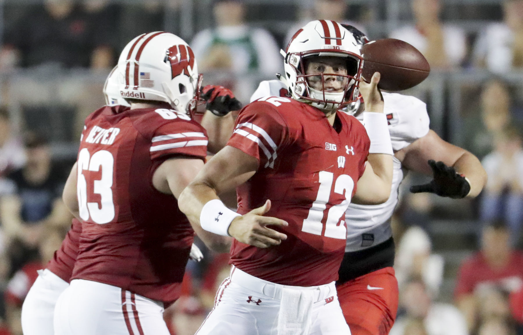 Wisconsin Badgers 34, Western Kentucky Hilltoppers 3